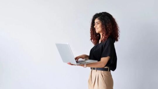 Consejos para elegir estudiar la mejor carrera en línea
