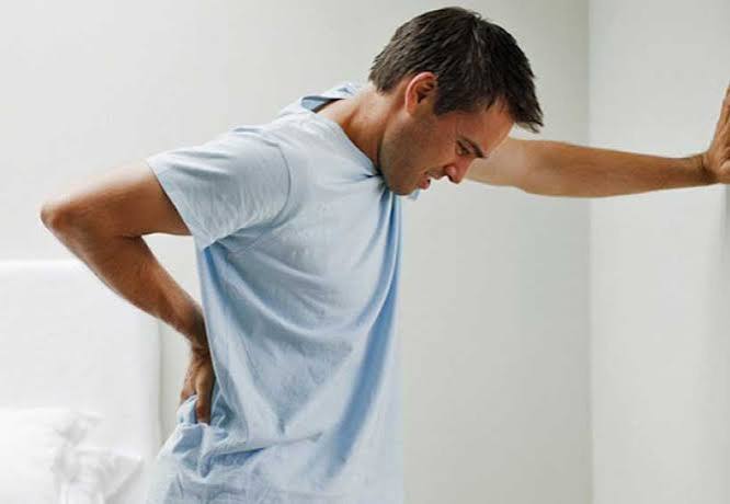 hombre con problemas hormonales
